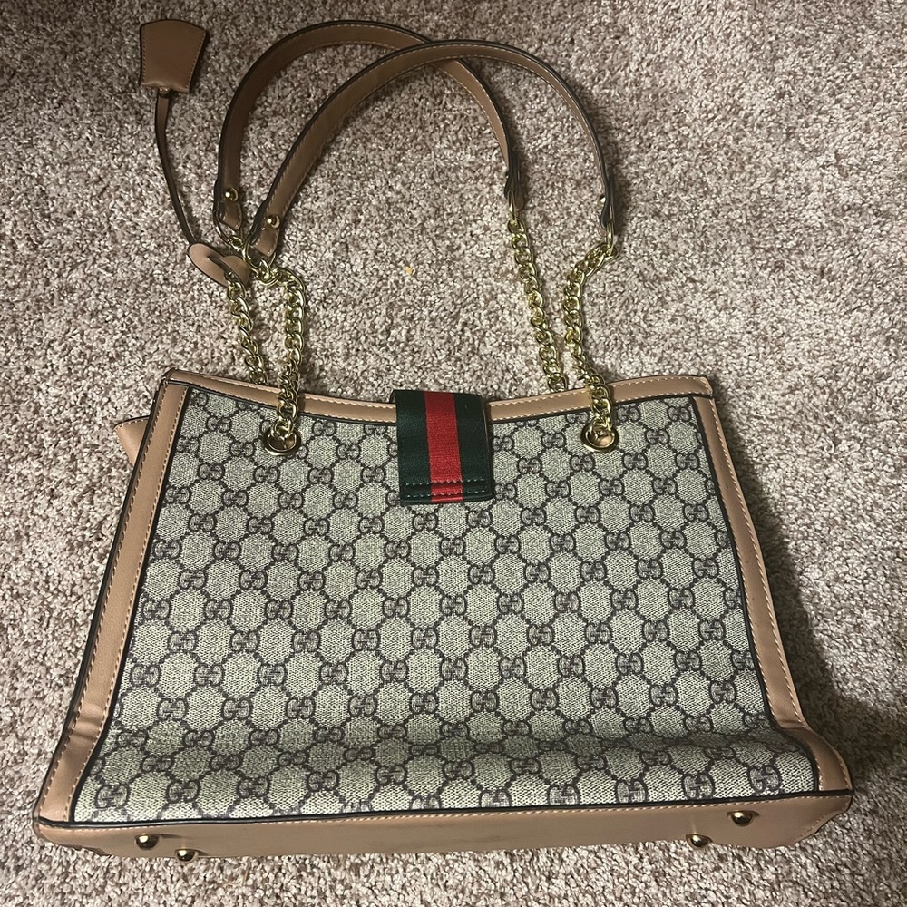 Gucci purse - Picture 2 of 5